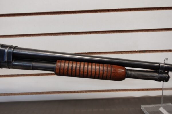 1106211-9-__62802.jpg 1947 WINCHESTER MODEL 12 FIELD GRADE 12 GA 2 3/4" FULL CHOKE, 28"