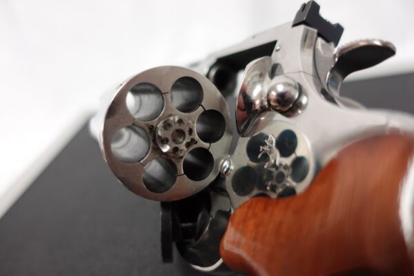 dsc03095__99301.jpg 1990 COLT ANACONDA REVOLVER 1ST EDITION 44 MAG W/CASE #370 OF 1000; NIB