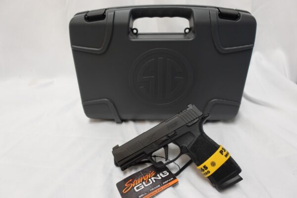 dsc03845__57736.jpg SIG SAUER P365X-MACRO 9MM 3.7" 17+1 KIT 365XCA-9-MS-VKIT