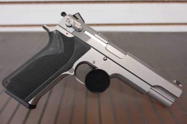 dsc04596__41852.jpg 1997 Smith & Wesson MODEL 4506-1 45 ACP 5" BARREL, 2 MAGS, ORIGINAL CASE LIKE NEW - 108163