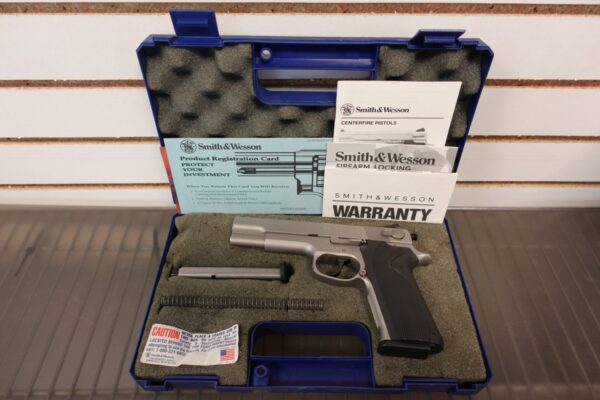 dsc04598__66857.jpg 1997 Smith & Wesson MODEL 4506-1 45 ACP 5" BARREL, 2 MAGS, ORIGINAL CASE LIKE NEW - 108163