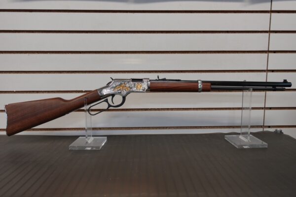 dsc04609__31694.jpg Henry H004SAT Golden Boy 2nd Amendment Tribute 22 LR 16 LR/21 Short 20" Walnut