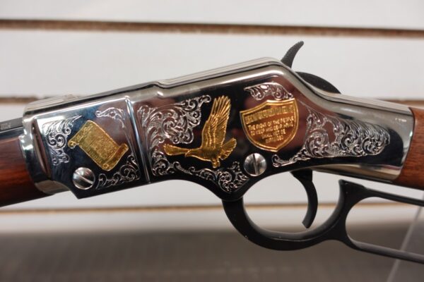 dsc04615__28231.jpg Henry H004SAT Golden Boy 2nd Amendment Tribute 22 LR 16 LR/21 Short 20" Walnut