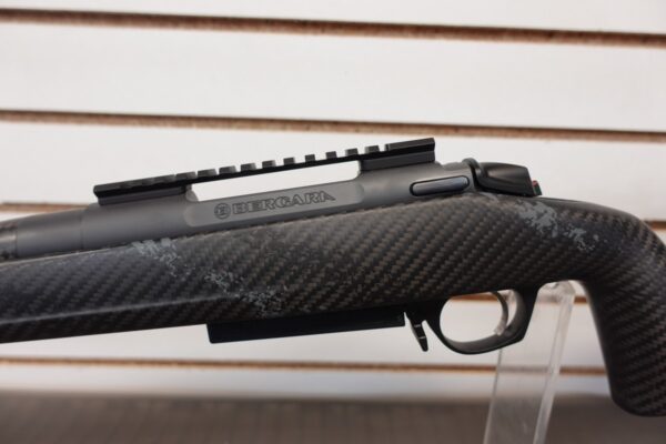 dsc04626__70221.jpg BERGARA CREST CARBON 7 PRC - Carbon Fiber Barrel w/ Omni Muzzlebrake & Fluted Bolt