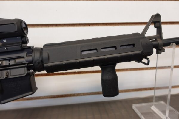 dsc04641__51575.jpg BATTLE ARMS BAD-15 556 RIFLE