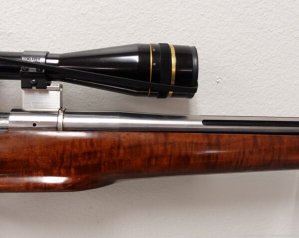 pix118003812__97273.jpg Custom Remington 700 7MM w/Scope Fluted Barrel Calaro Walnut Stock- C6228874- PRE-OWNED