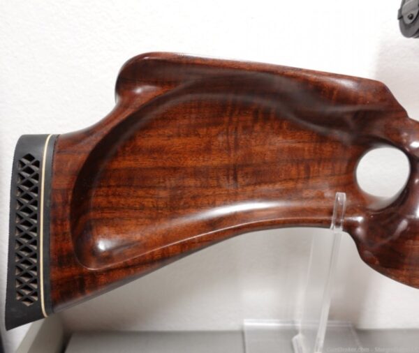 pix999014314__11346.jpg Custom Remington 700 7MM w/Scope Fluted Barrel Calaro Walnut Stock- C6228874- PRE-OWNED