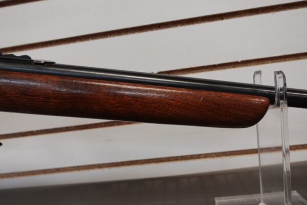 WINCHESTER 69A 22 LR 24" RIFLE, GROOVED TRIGGER, 1 MAG, 1 CLIP