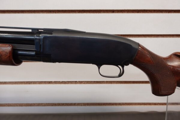 y2016797-3-__30198.jpg 1973 WINCHESTER MODEL 12 TRAP SHOTGUN, 12GA 2 3/4" FULLCHOKE 30"